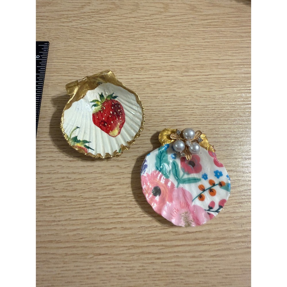 Handmade Decoupage Scallop Shell Trinket Dish Set Strawberry Floral Gold Bee 2pc